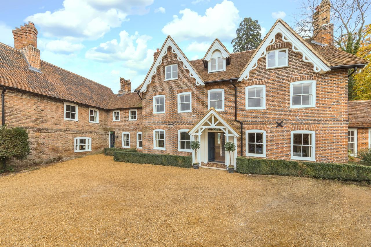 Lawn House Hotel Hatfield  Esterno foto