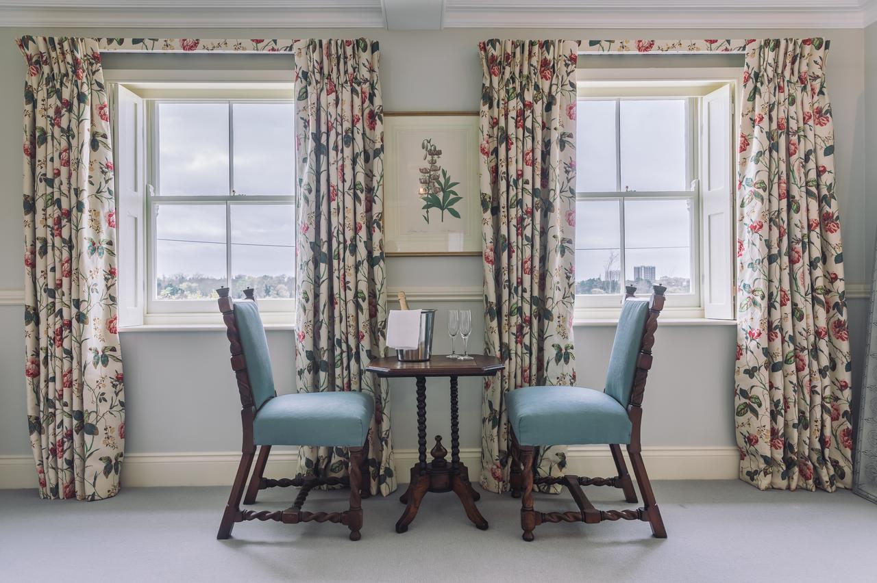 Lawn House Hotel Hatfield  Esterno foto