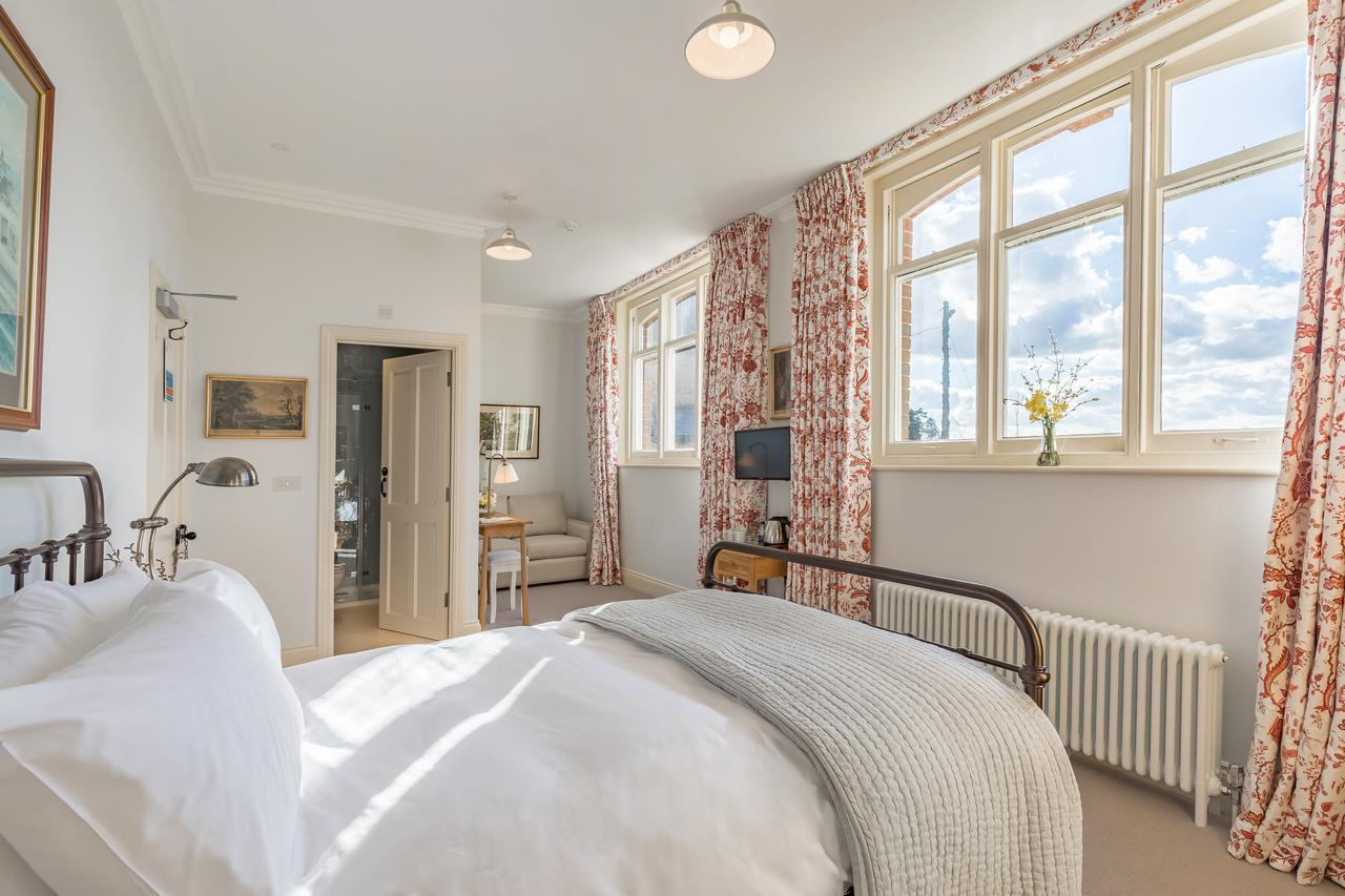 Lawn House Hotel Hatfield  Esterno foto